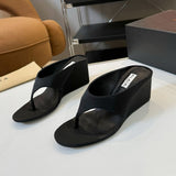 ALAIA מבחר צבעים