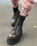 R13 LACE UP