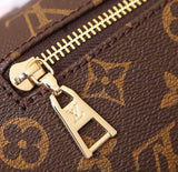 LV POUCH CLASSIC